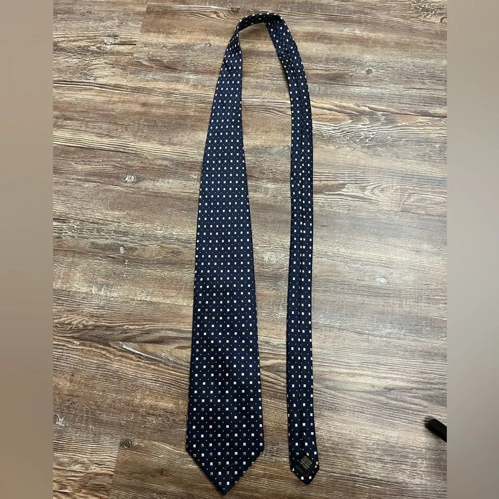 Foggia Necktie Handmade of Imported Silk